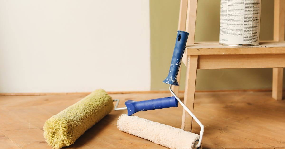 discover the essential painting tools you need for your next project. from brushes to rollers, this guide will help you choose the right equipment for achieving professional results in your art and home improvement endeavors.