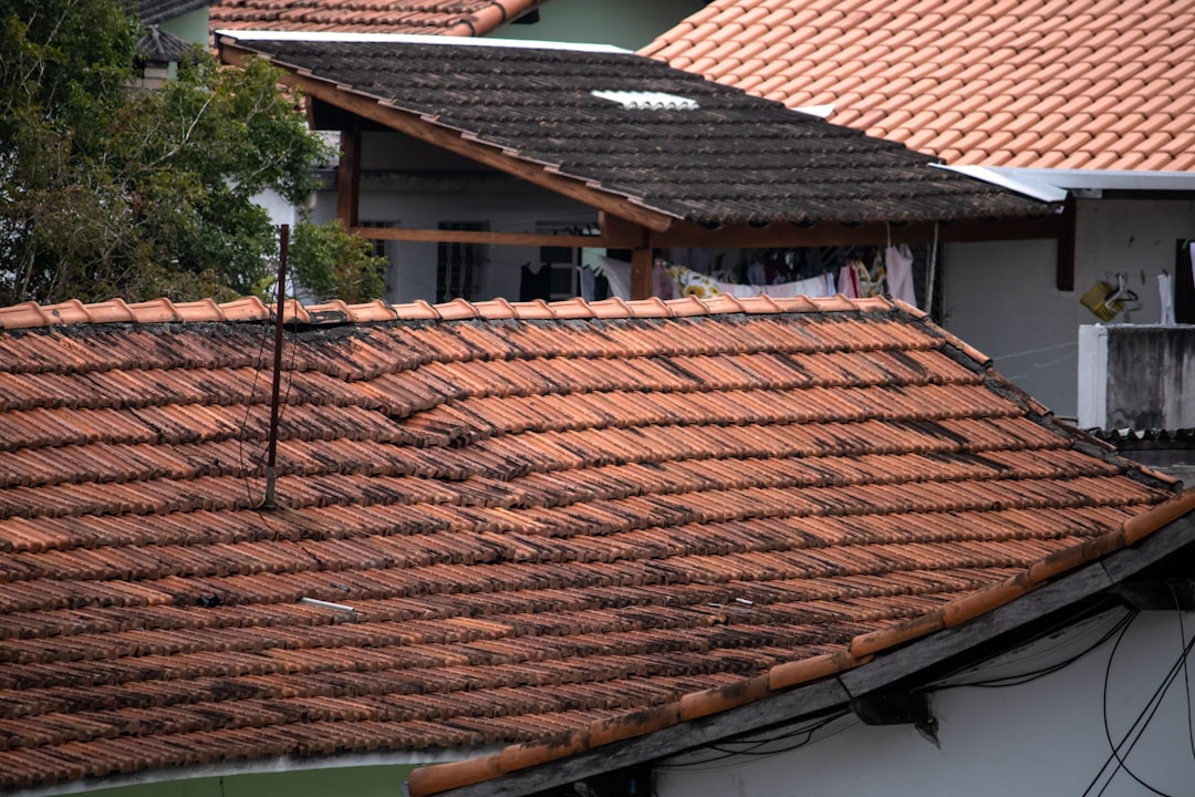 discover essential tips and best practices for roof maintenance to extend the lifespan of your roof, prevent costly repairs, and keep your home safe and secure. learn how to maintain your roof efficiently.